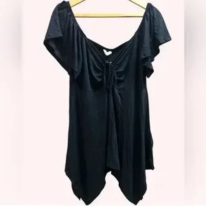 Women's Meaneor Black Flutter Sleeve
Asymmetrical Sharkbite Hem Top. Size XL